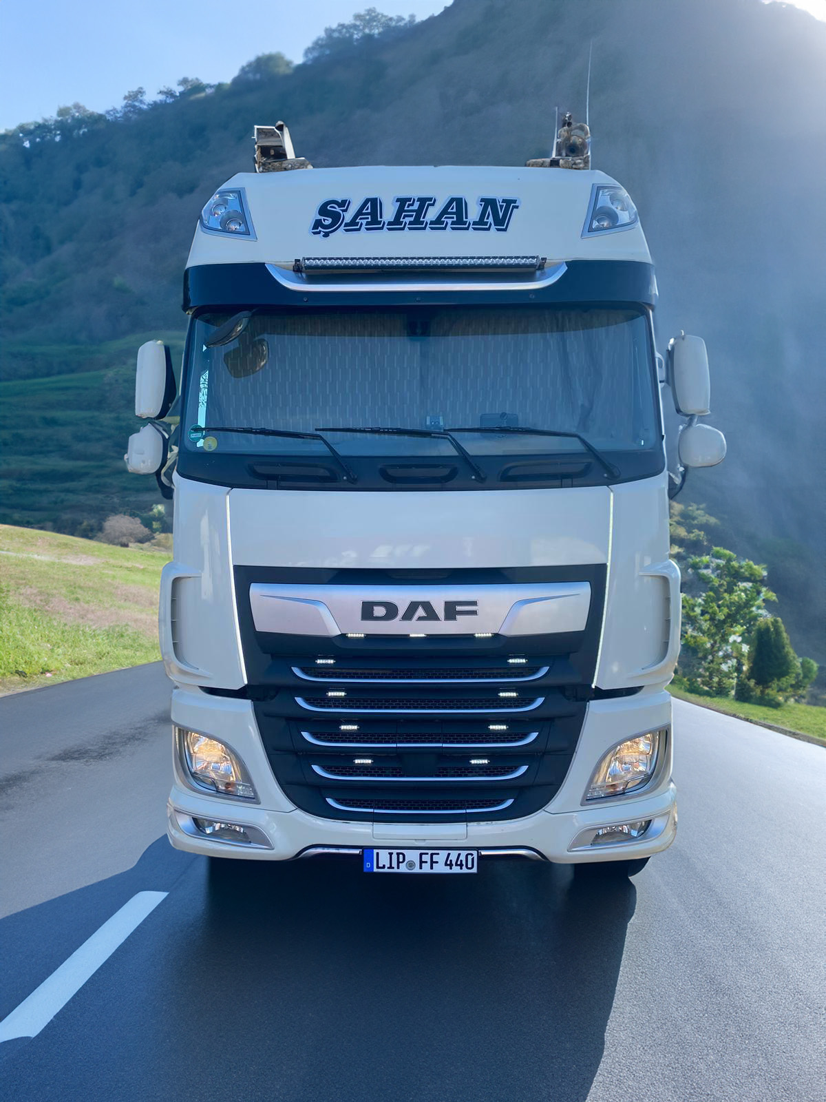 Ülkemizi Temsil Ediyoruz